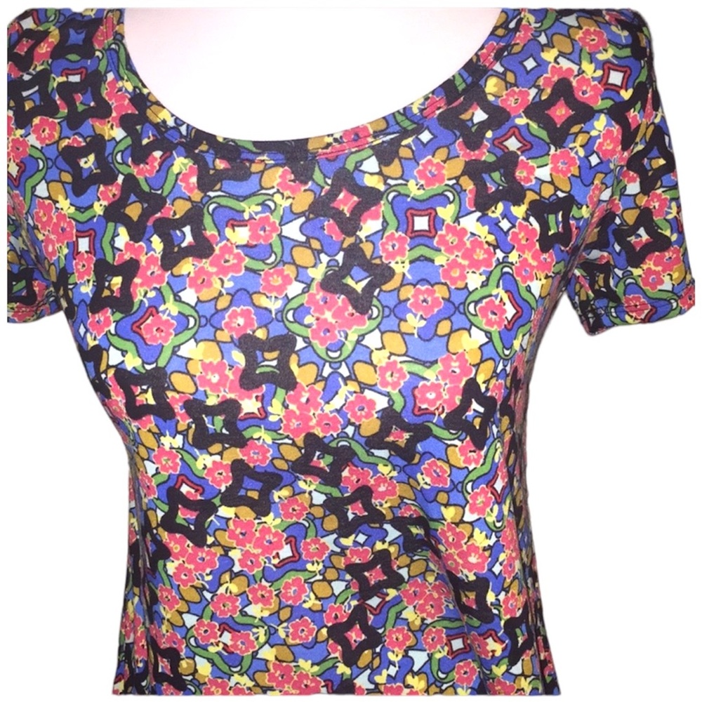 LulaRoe Classic T Flowy  XS flowy high low shirt